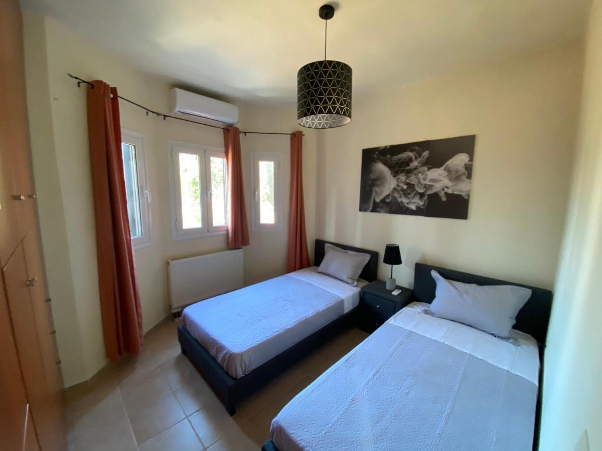 Ferienwohnung Ivy House Modern Life Near Corfu Town Kontokali Exterior foto